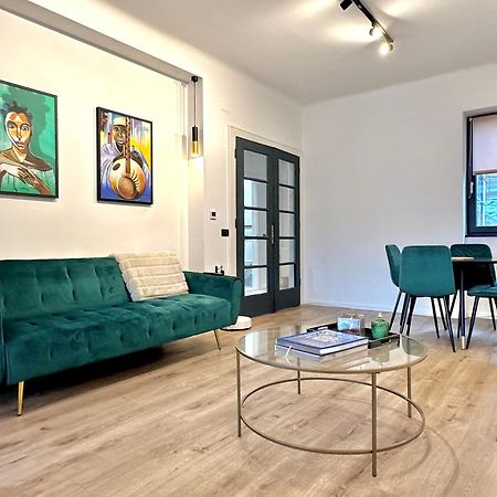 Peaceful Condo For Romantic Getaways Near Black Church - 3Min Walk Μπρασόβ Εξωτερικό φωτογραφία